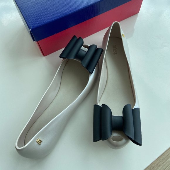 Melissa Ultragirl Sweet Bow Flats NWT 9 - Picture 3 of 4